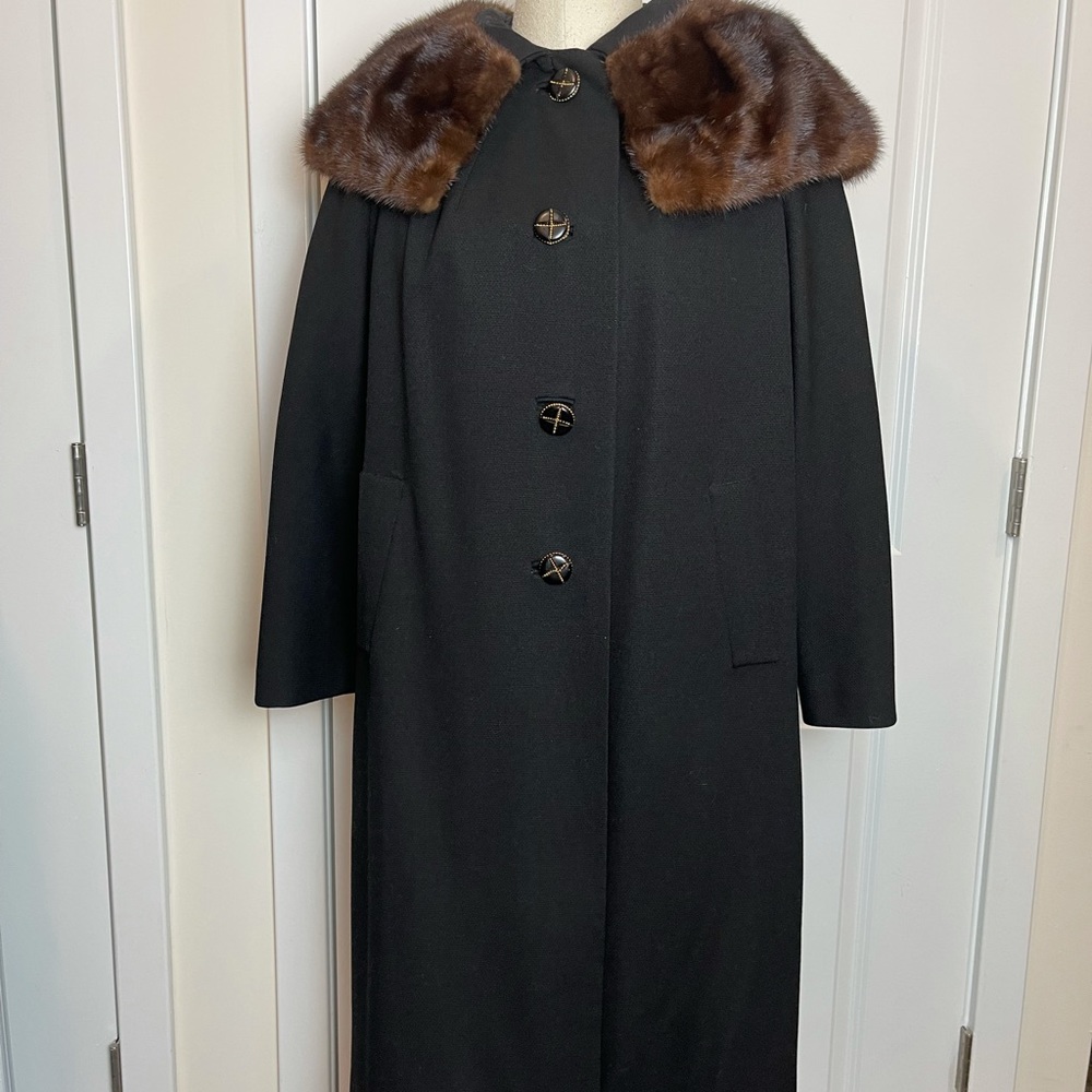 Black Vintage Deardon Coat with mink collar